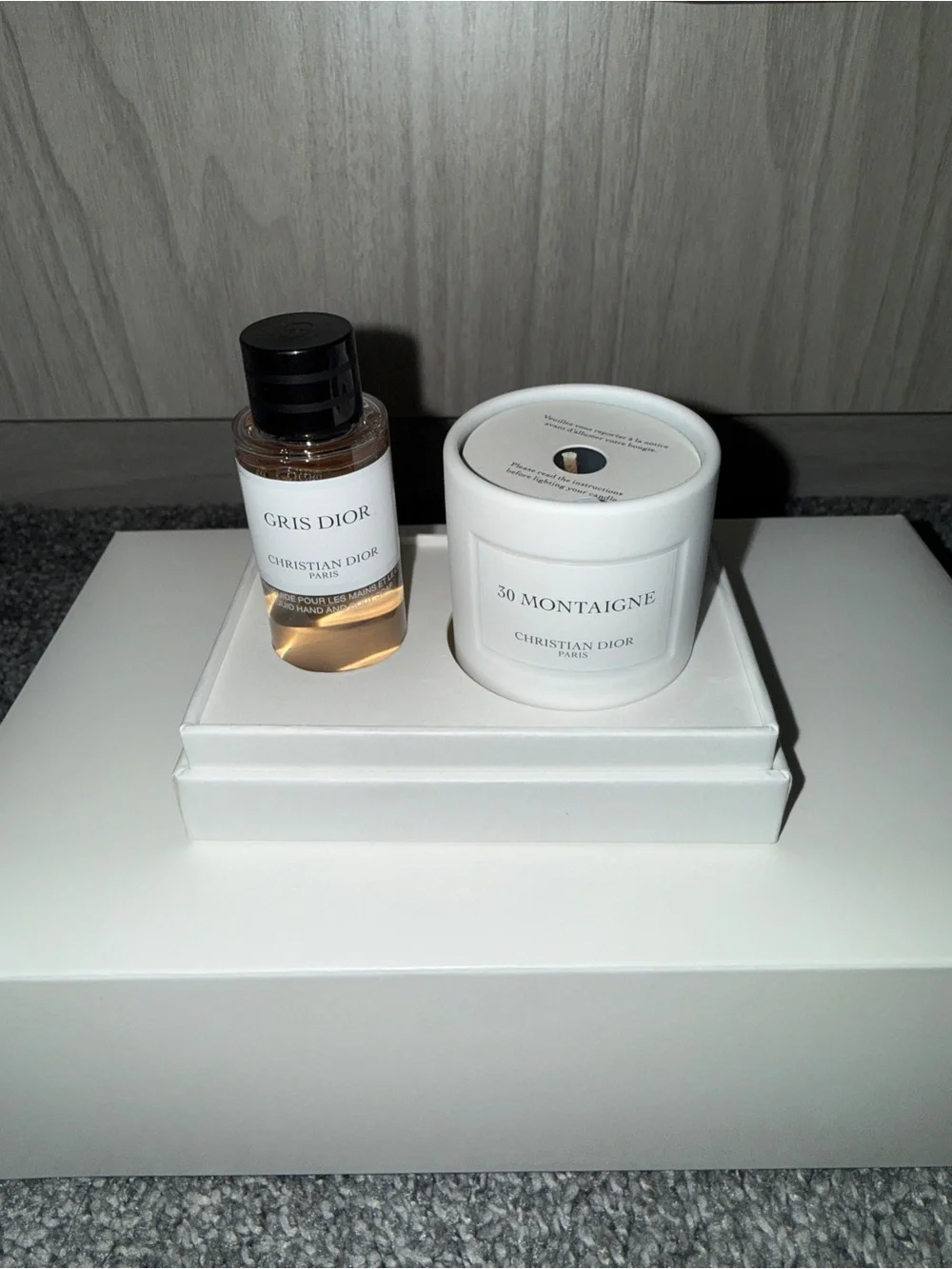 Candle/perfume Set with Gris Oil & 30 Montaigne Candle - White and Clear
